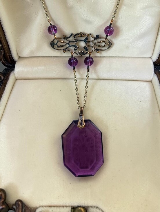 Antique Jewelry - Antique 1920s Purple Etched Intaglio Glass Floral Pendant Necklace